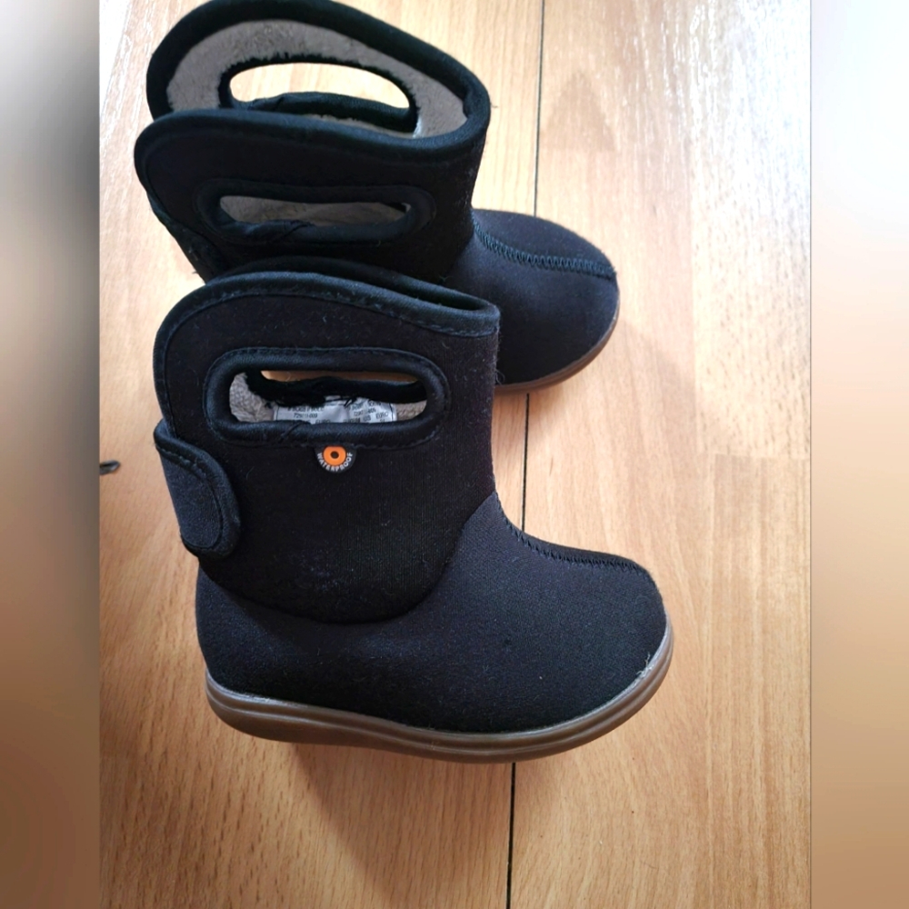 Kids Black Winter Boots